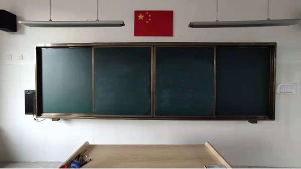 选购推拉黑板,源头厂家发货速度就是快-优雅乐